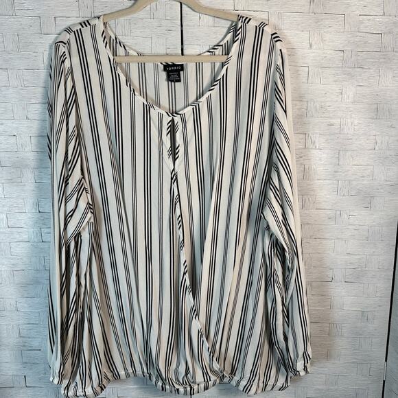 Torrid rap style shirt balloon sleeves white black stripes tradMom plus size - Picture 1 of 8